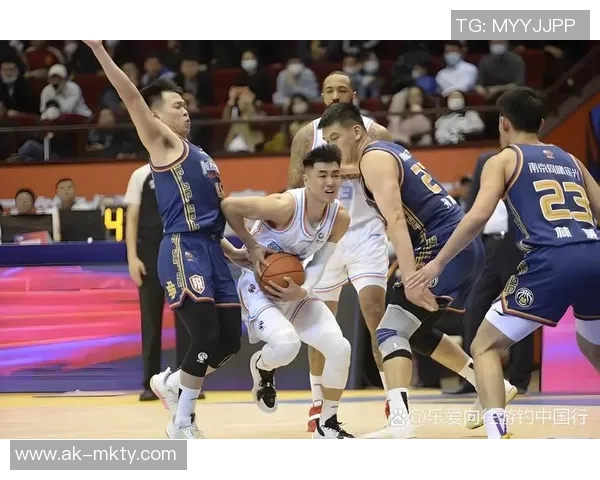 齐麟的崛起与挑战：探索新星在篮球界的未来之路与潜力分析