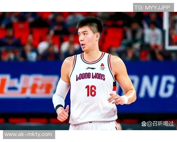 南京篮球明星的璀璨星空有哪些值得关注的球员与他们的传奇故事